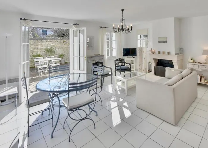 Villa 777 Thoiras 7 Maison, Jardin, Parking *