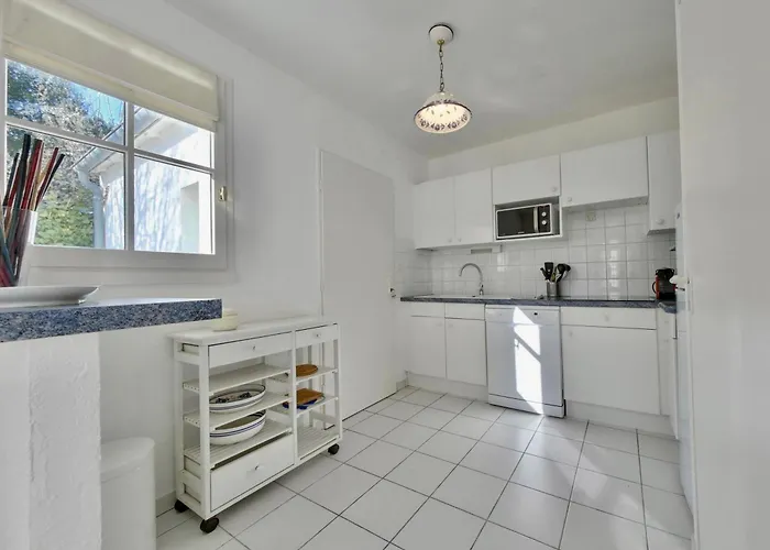 777 Thoiras 7 Maison, Jardin, Parking